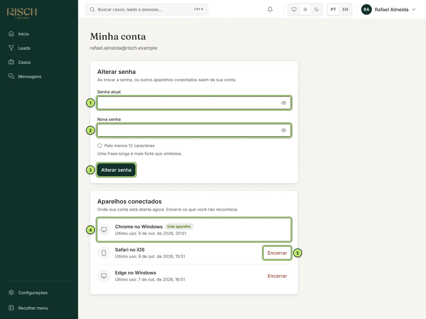 Página Minha conta com o cartão Alterar senha, com os campos Senha atual e Nova senha, e o cartão Aparelhos conectados com três aparelhos
