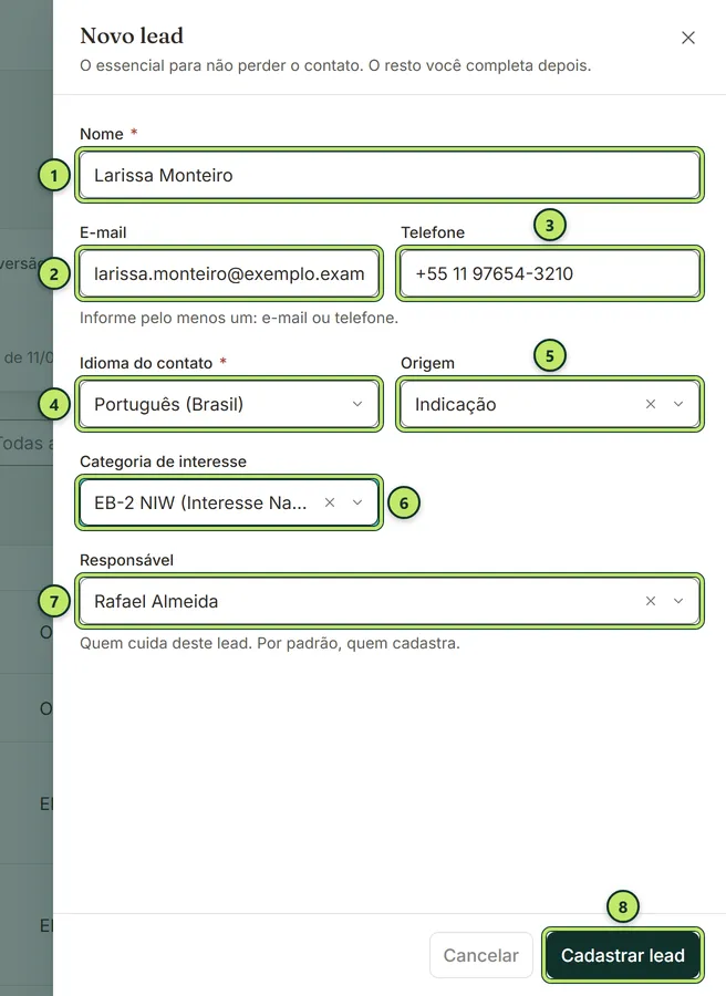 Gaveta Novo lead aberta com nome, e-mail, telefone, idioma, origem, categoria e responsável preenchidos